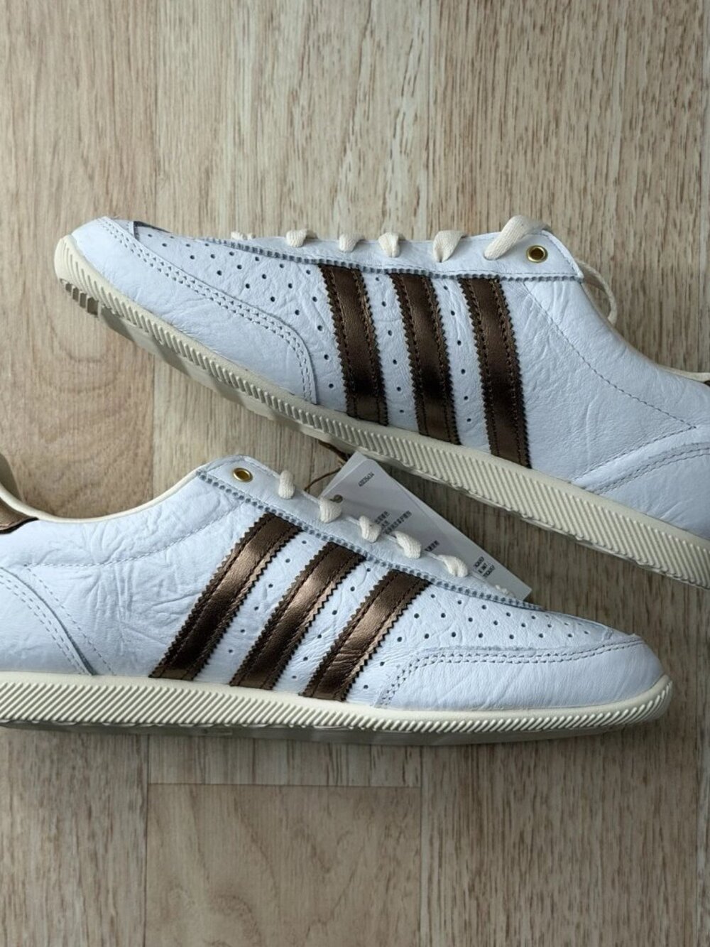 Women's Adidas Originals Japan Shoes - Cloud White Preloved Brown JQ9025  Brand - Picture 3 of 12